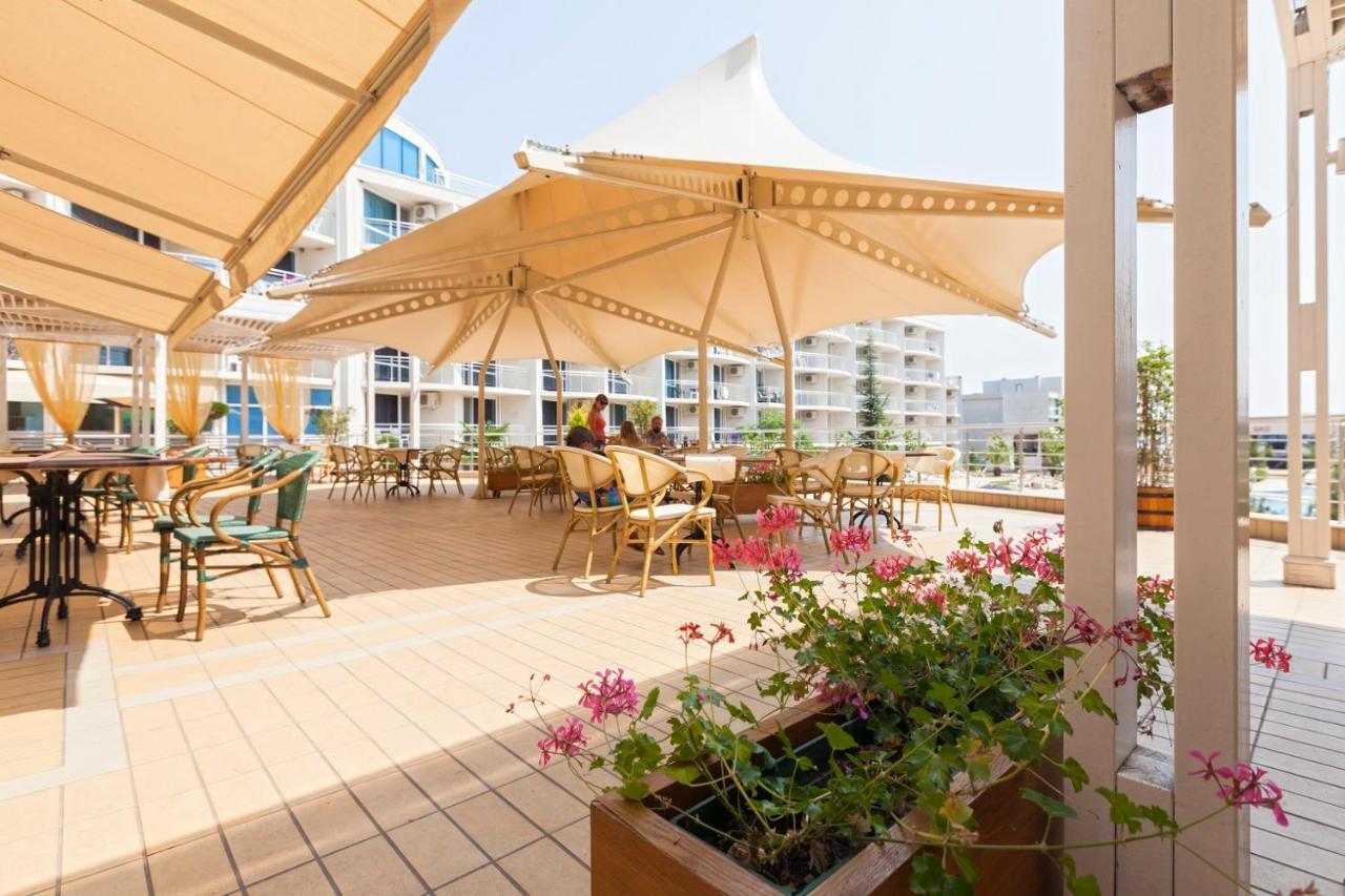 Design Studio In Atlantis Resort&Spa, Burgas Airport المظهر الخارجي الصورة