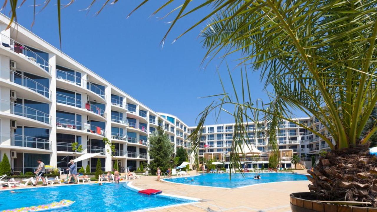 Design Studio In Atlantis Resort&Spa, Burgas Airport المظهر الخارجي الصورة