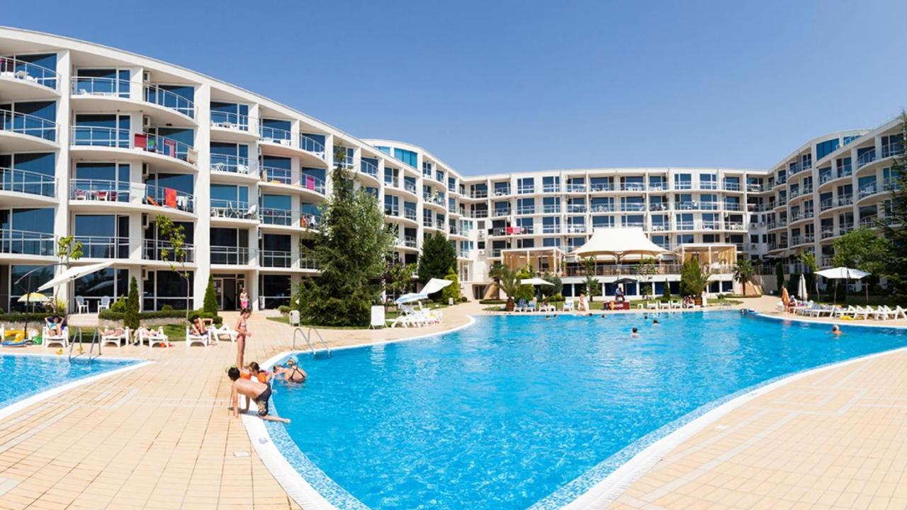 Design Studio In Atlantis Resort&Spa, Burgas Airport المظهر الخارجي الصورة